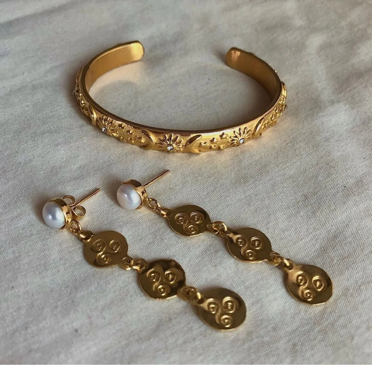 Gold Star Moon Sun Bracelet