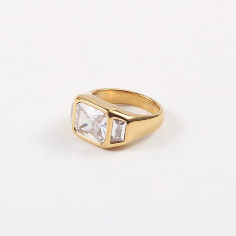 Vintage Zircon Ring