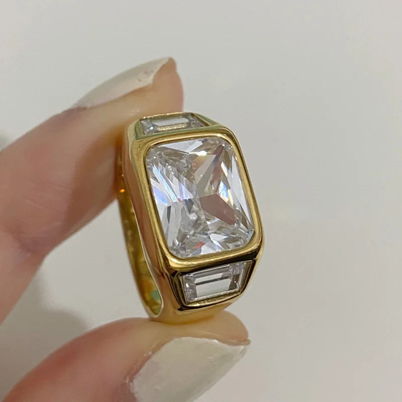 Vintage Zircon Ring